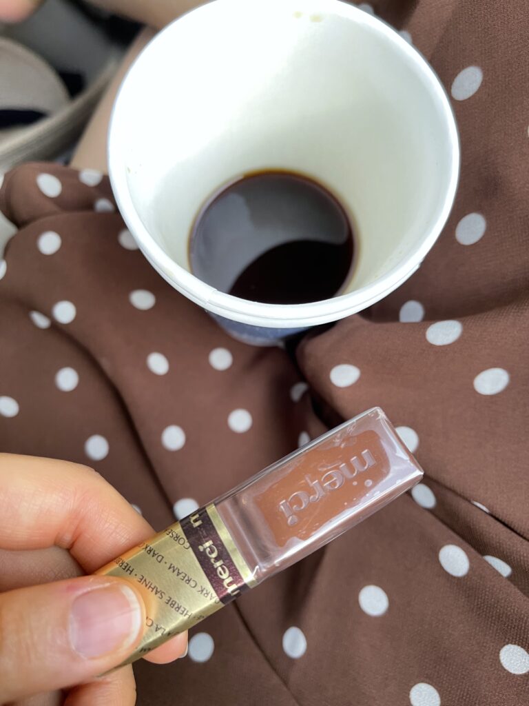 brown polka dot dress, coffee, meric chocolate, french paris