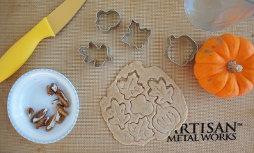 whole grain pie crust leaves