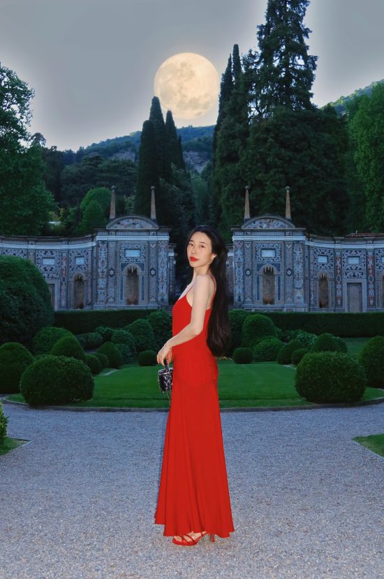 vivian tang red silk dress lake como villa d'este